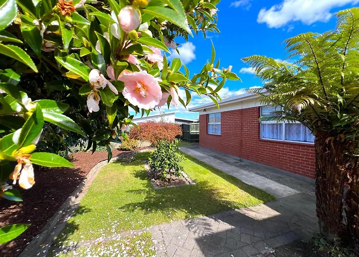 - Prime Location - With Garden Hébergement de vacances *