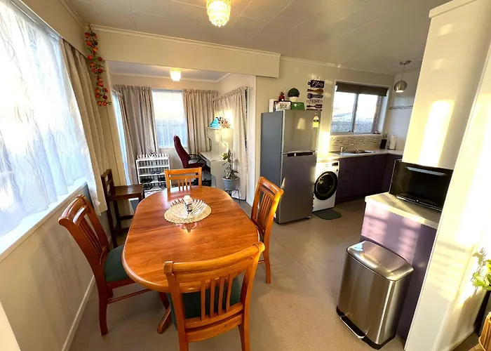 - Prime Location - With Garden *