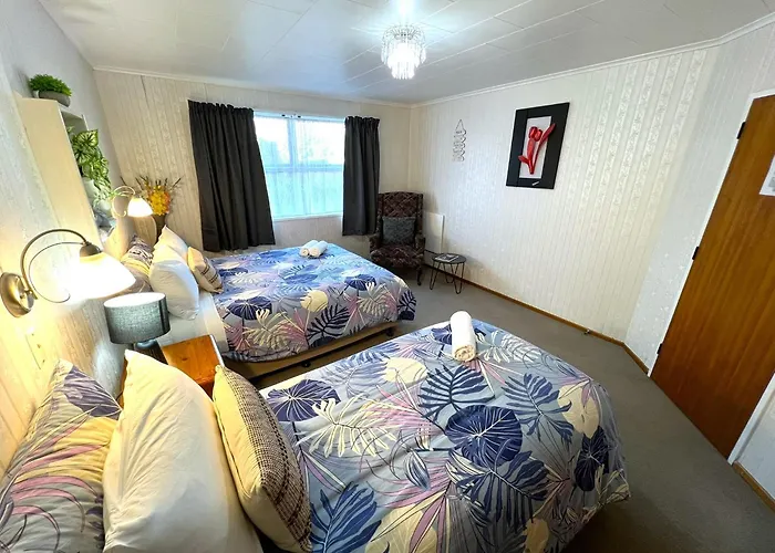 - Prime Location - With Garden * Rotorua